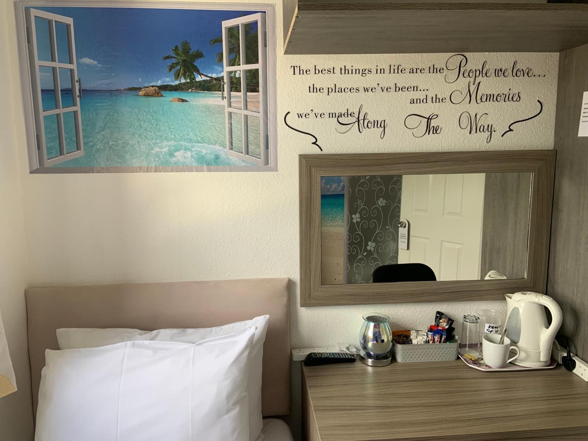 Enjoy Your Stay At Chorley Road Droitwich Exteriör bild