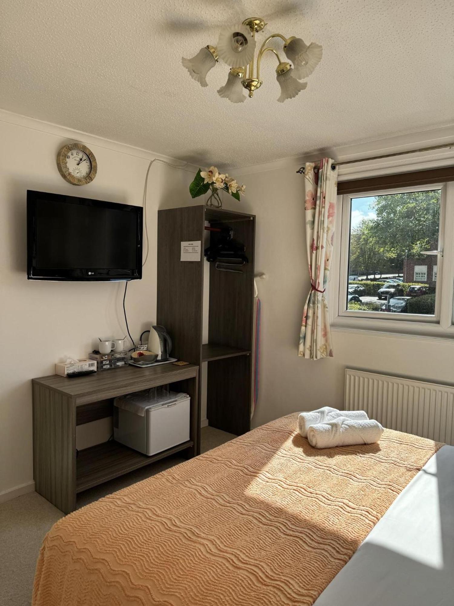 Enjoy Your Stay At Chorley Road Droitwich Exteriör bild